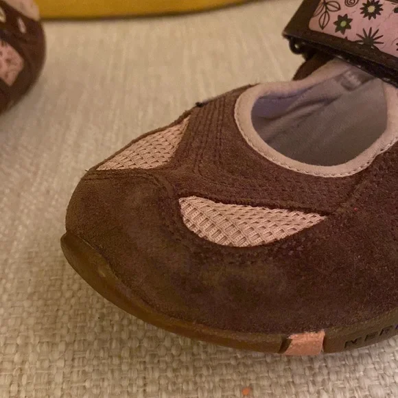 Merrell Brown Suede and Blush Pink Floral Velcro Aqua Lined Girls Size 1 - Picture 11 of 14